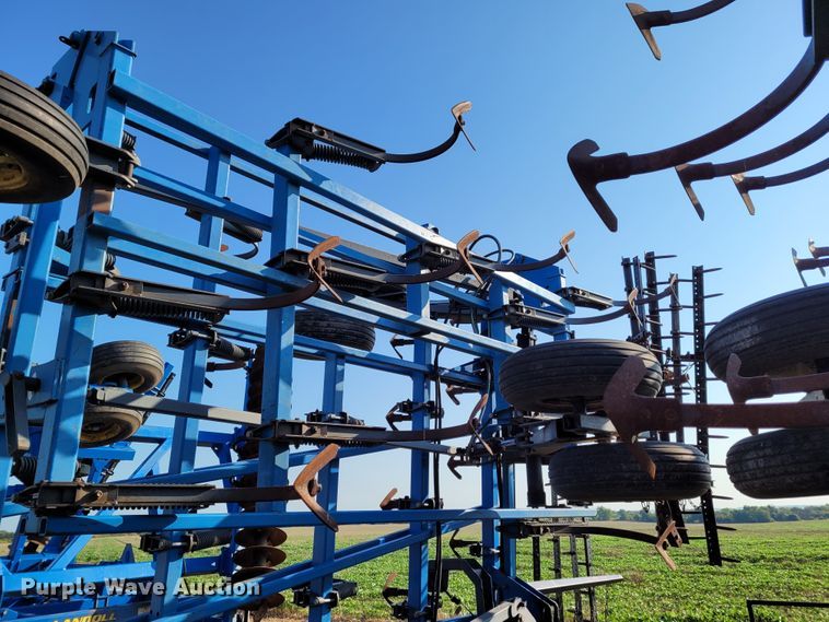image for item BY9425 DMI Tigermate II  field cultivator