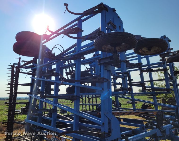 image for item BY9425 DMI Tigermate II  field cultivator