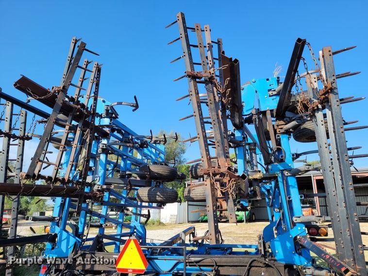 image for item BY9425 DMI Tigermate II  field cultivator