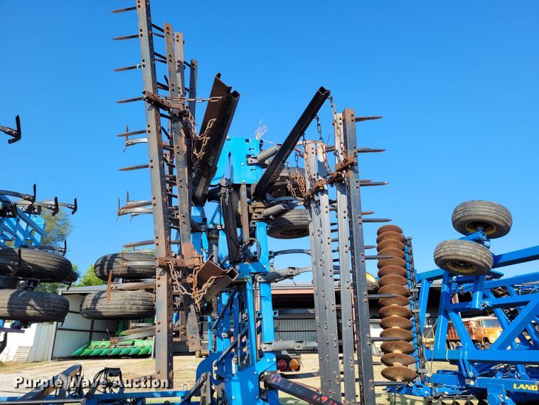 image for item BY9425 DMI Tigermate II  field cultivator