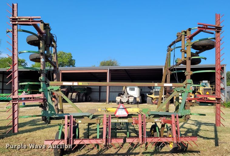 image for item BY9427 John Deere 1610  chisel