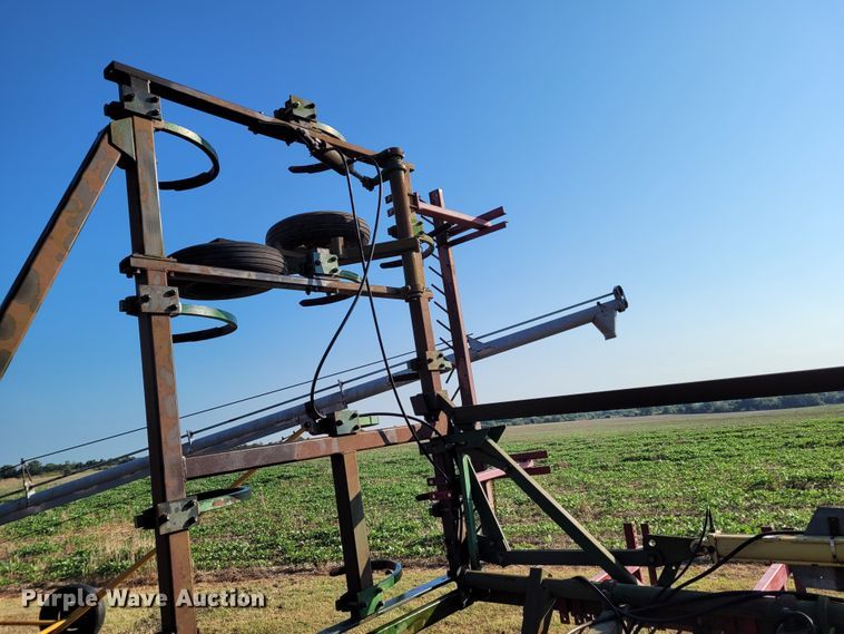 image for item BY9427 John Deere 1610  chisel