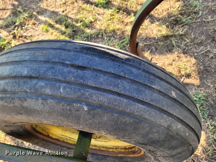 image for item BY9427 John Deere 1610  chisel