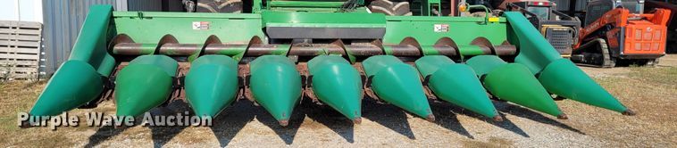 image for item BY9429 John Deere 893  corn head
