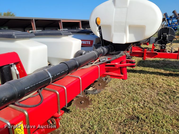 image for item BY9430 White 8200  planter