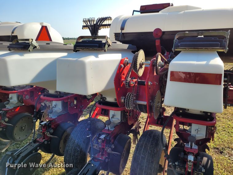 image for item BY9430 White 8200  planter