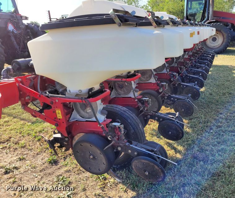 image for item BY9430 White 8200  planter