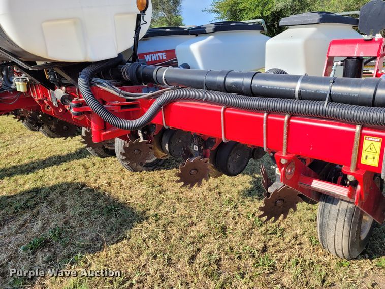 image for item BY9430 White 8200  planter