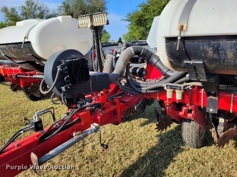 image for item BY9430 White 8200  planter