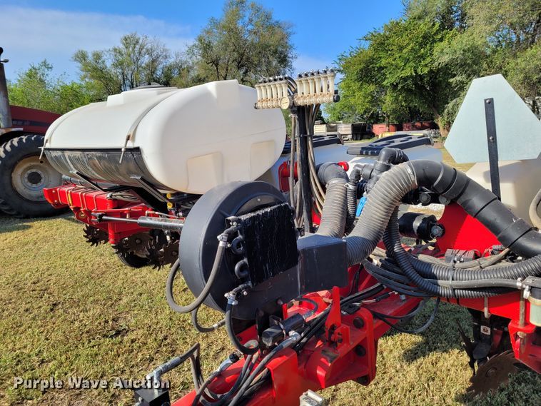 image for item BY9430 White 8200  planter