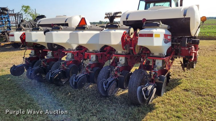 image for item BY9430 White 8200  planter