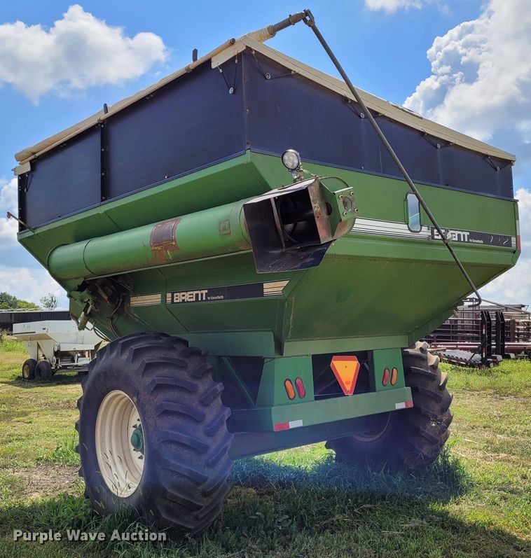 image for item BY9441 Brent 772  grain cart
