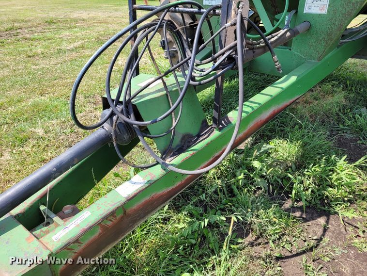 image for item BY9441 Brent 772  grain cart