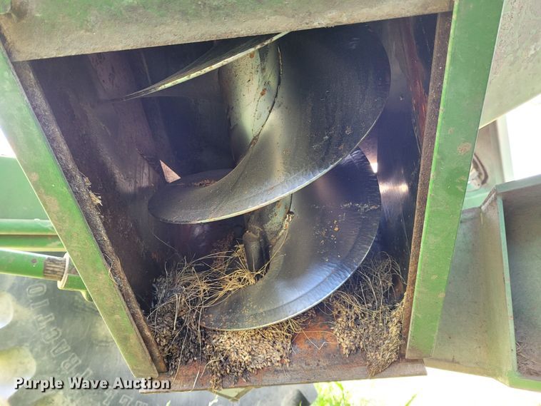 image for item BY9441 Brent 772  grain cart