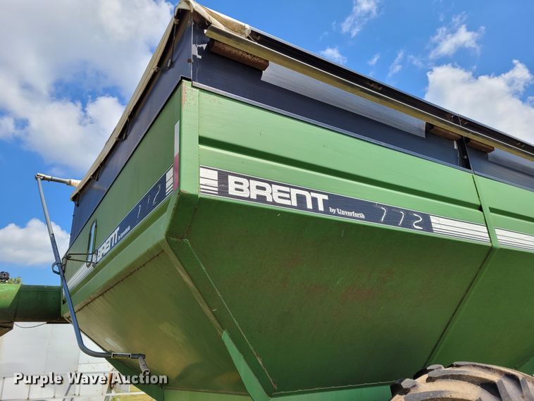 image for item BY9441 Brent 772  grain cart