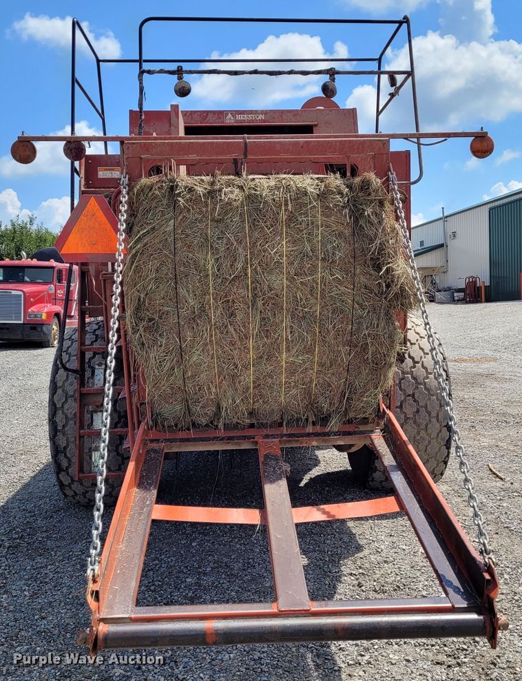image for item BY9442 1998 Hesston 4900  large square baler