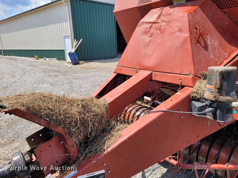 image for item BY9442 1998 Hesston 4900  large square baler