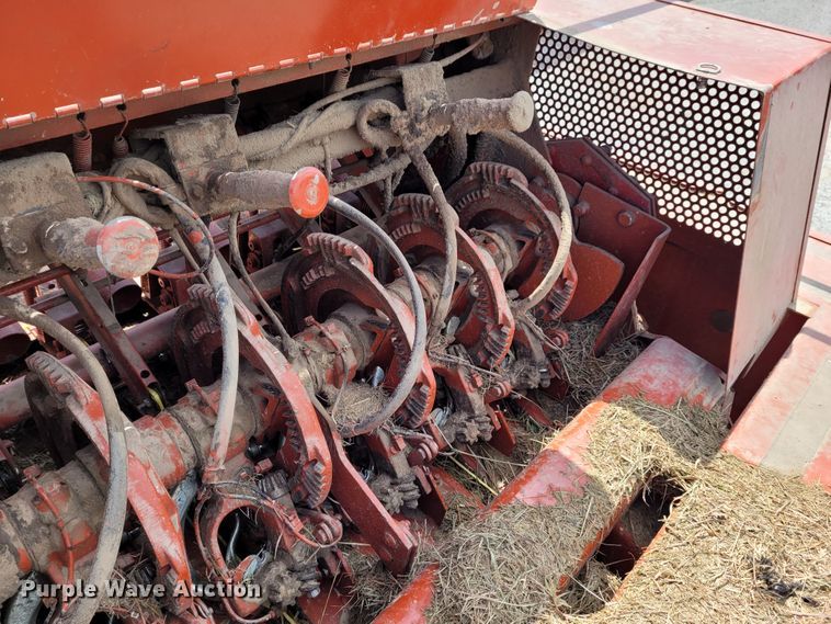 image for item BY9442 1998 Hesston 4900  large square baler