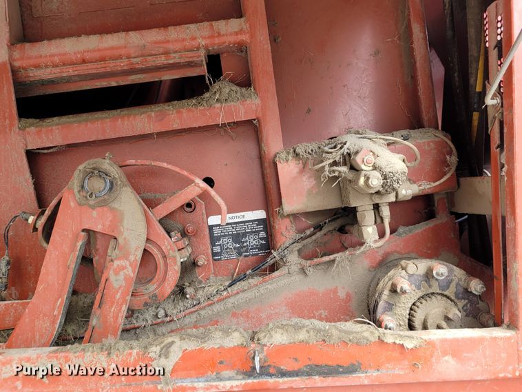 image for item BY9442 1998 Hesston 4900  large square baler