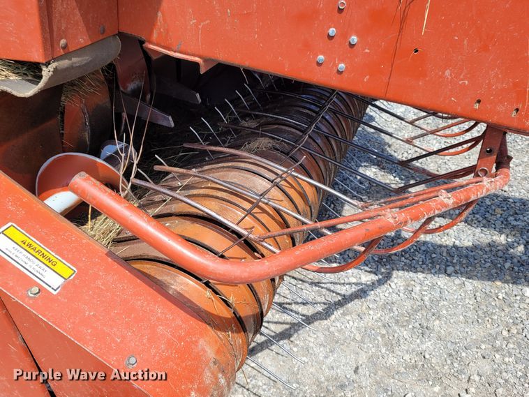 image for item BY9442 1998 Hesston 4900  large square baler