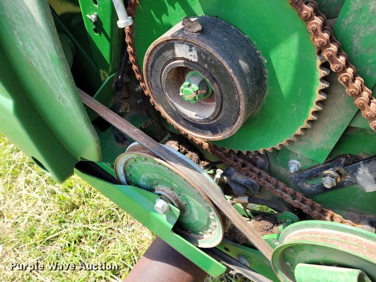 image for item BY9444 2013 John Deere 630F  HydraFlex flex head