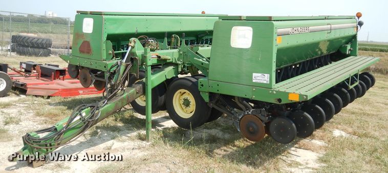 image for item DG0818 1997 John Deere 455  grain drill