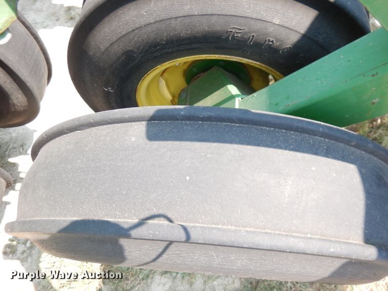 image for item DG0818 1997 John Deere 455  grain drill