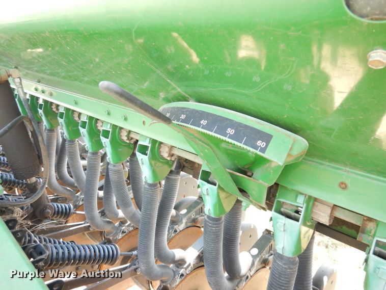 image for item DG0818 1997 John Deere 455  grain drill