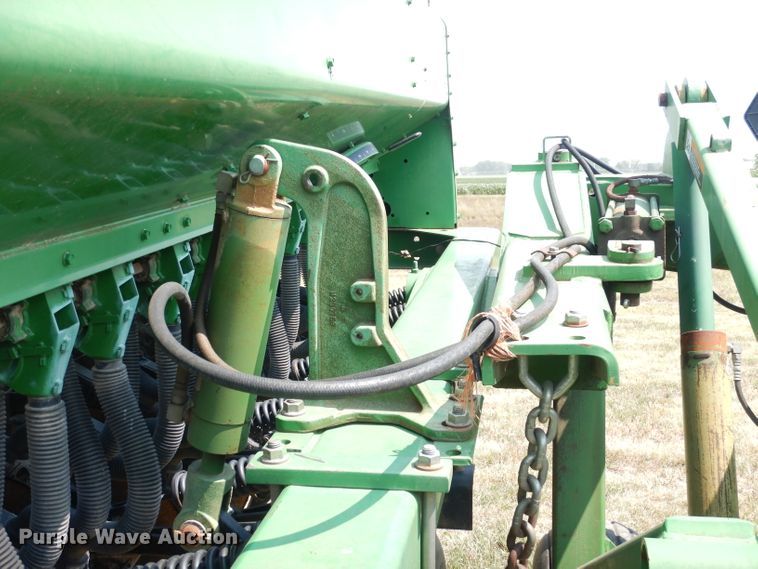 image for item DG0818 1997 John Deere 455  grain drill