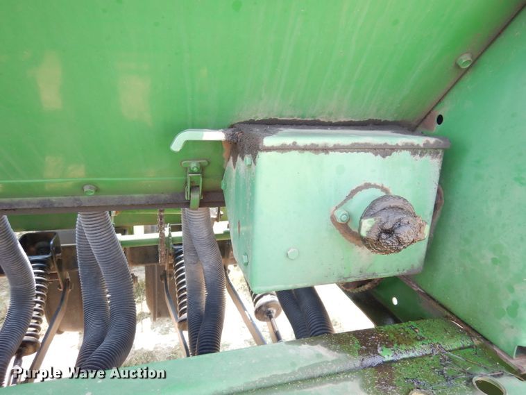 image for item DG0818 1997 John Deere 455  grain drill