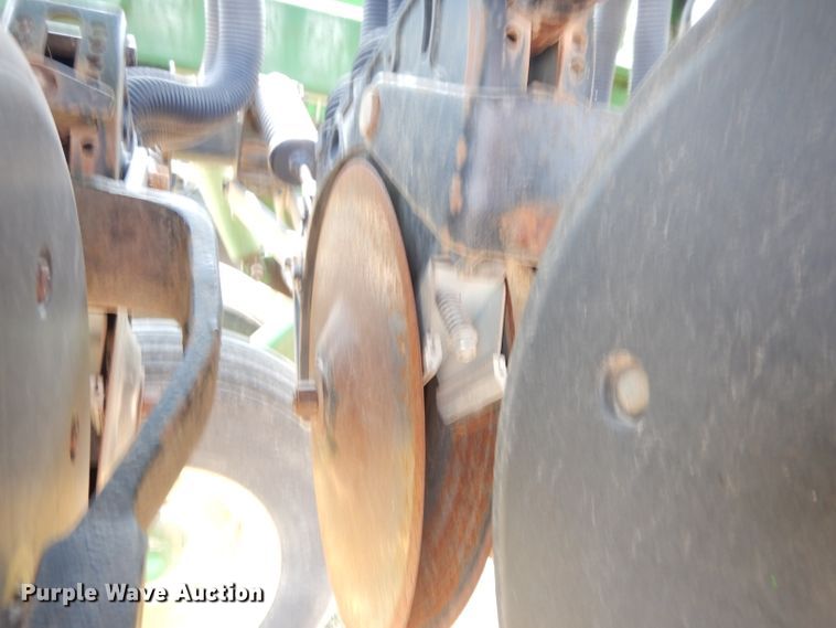 image for item DG0818 1997 John Deere 455  grain drill