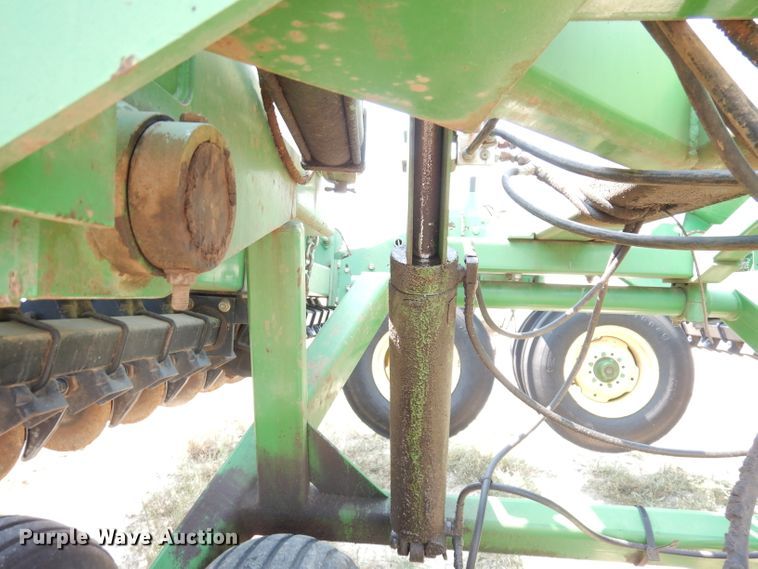 image for item DG0818 1997 John Deere 455  grain drill