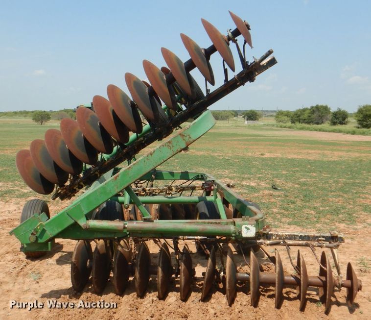 image for item DH7278 John Deere 220  double off-set disk