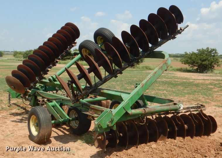 image for item DH7278 John Deere 220  double off-set disk