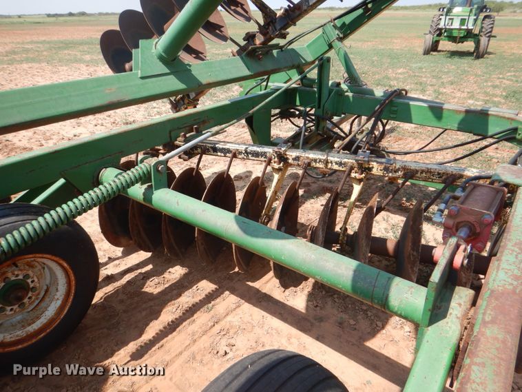 image for item DH7278 John Deere 220  double off-set disk