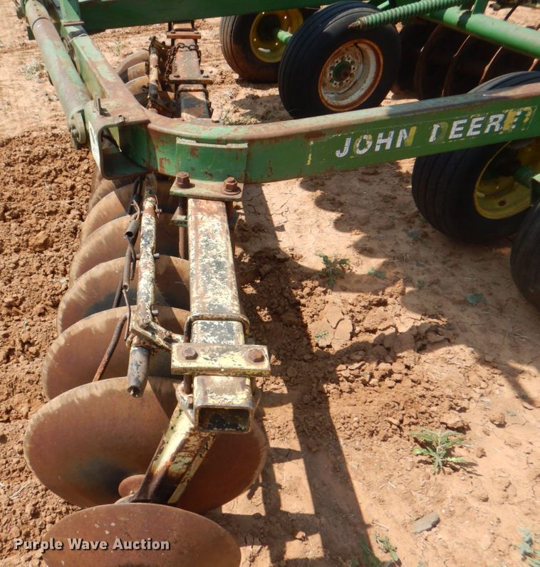 image for item DH7278 John Deere 220  double off-set disk
