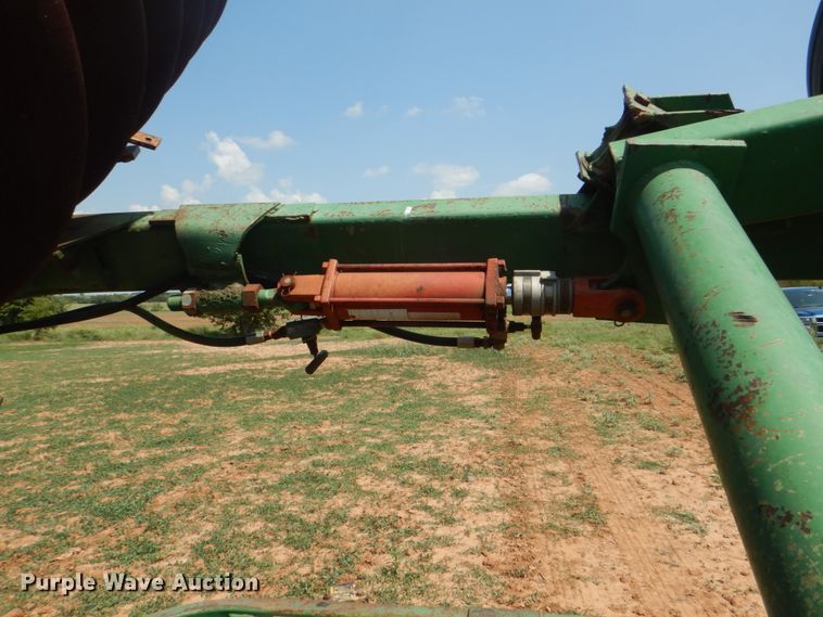 image for item DH7278 John Deere 220  double off-set disk