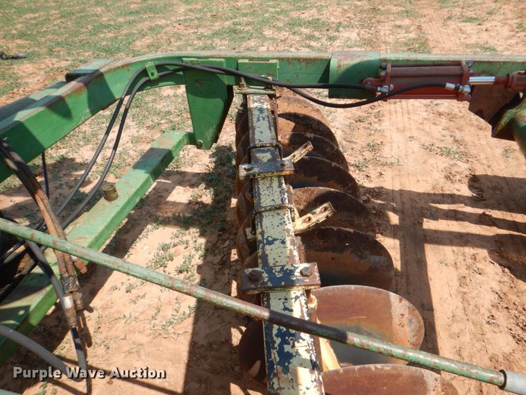 image for item DH7278 John Deere 220  double off-set disk