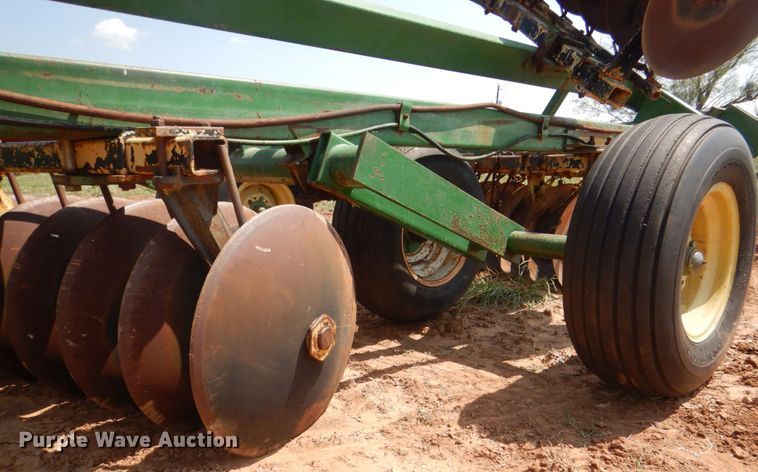 image for item DH7278 John Deere 220  double off-set disk