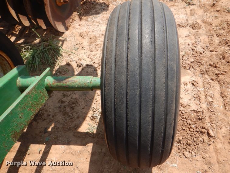 image for item DH7278 John Deere 220  double off-set disk