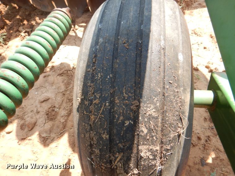 image for item DH7278 John Deere 220  double off-set disk