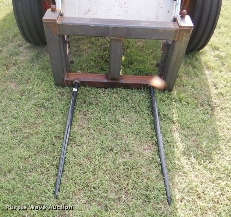 image for item DI5281 1964 Farmall 706  tractor