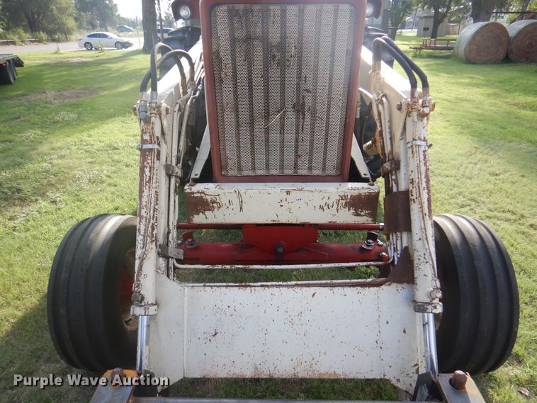 image for item DI5281 1964 Farmall 706  tractor