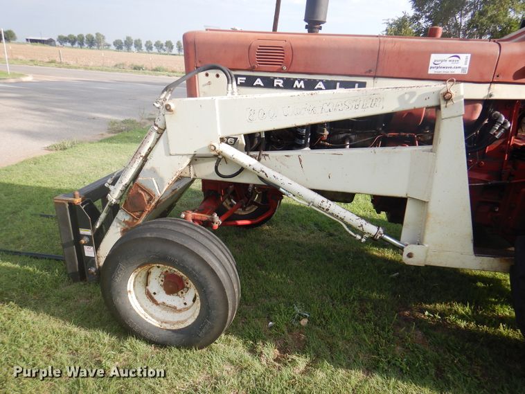 image for item DI5281 1964 Farmall 706  tractor