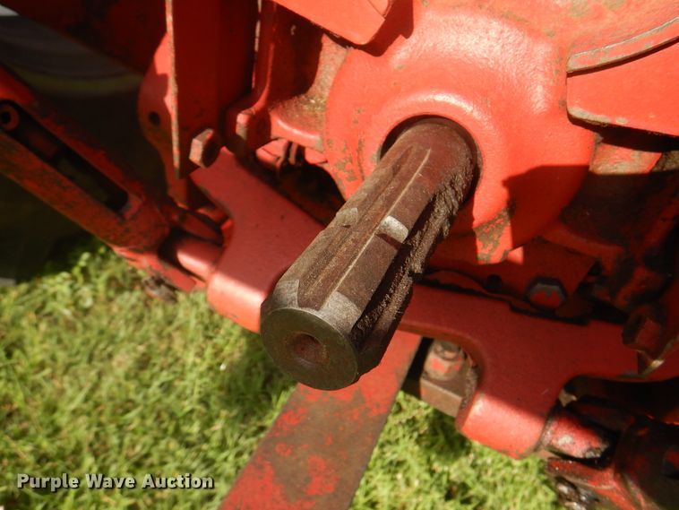 image for item DI5281 1964 Farmall 706  tractor