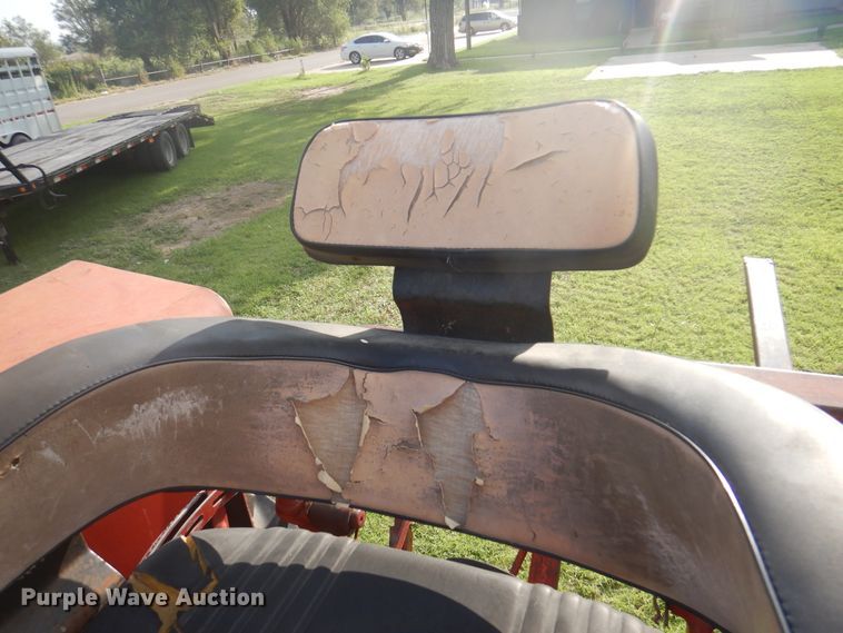 image for item DI5281 1964 Farmall 706  tractor