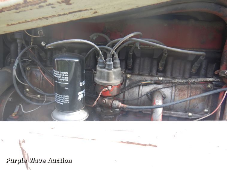 image for item DI5281 1964 Farmall 706  tractor