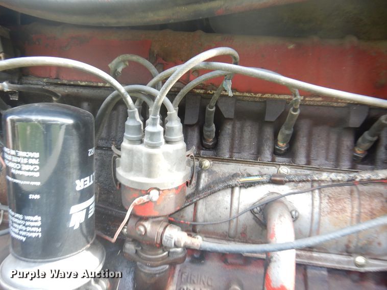 image for item DI5281 1964 Farmall 706  tractor