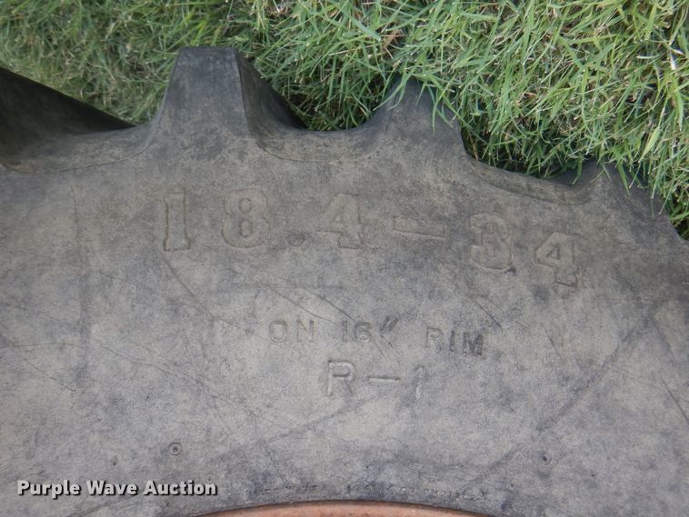 image for item DI5281 1964 Farmall 706  tractor