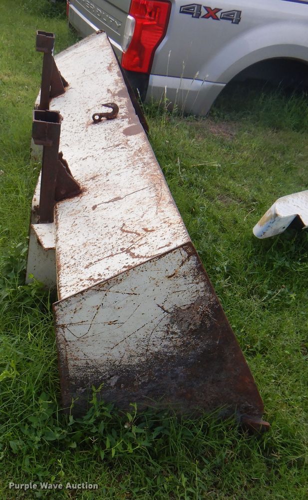 image for item DI5281 1964 Farmall 706  tractor